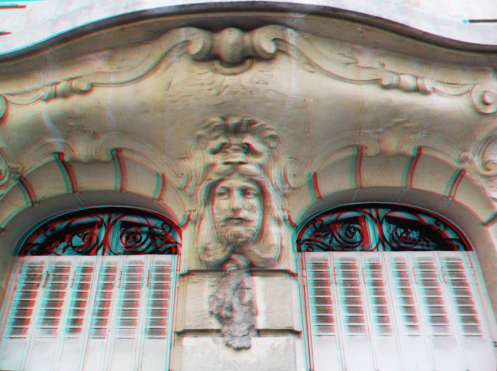 haussmann_paris_architecture_caryatid_caryatide_monument_building_napoleon_balcon_balcony